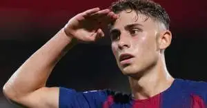 هانسي فليك يصدم الجميع.. فيرمين لوبيز يطيح بنجم برشلونة الكبير ويضمن مكانه الأساسي بلا منازع!