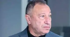 قرار مفاجئ في الأهلي.. خطوة حاسمة من الخطيب تقلب موازين المشهد الكروي بشأن المدرب الجديد!