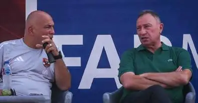 بوساطة وكيل كولر صفقة مدرب عالمي على الأبواب.. الأهلي يحسم مصير حمزة علاء وبن شرقي يفاجئ الإدارة بقرار مفاجئ!