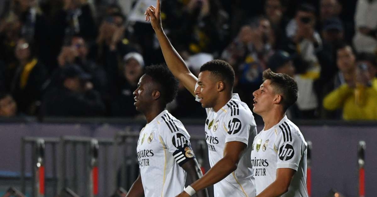 ليس مبابي.. نجم غير متوقع يخطف الأضواء في خماسية ريال مدريد القارية!