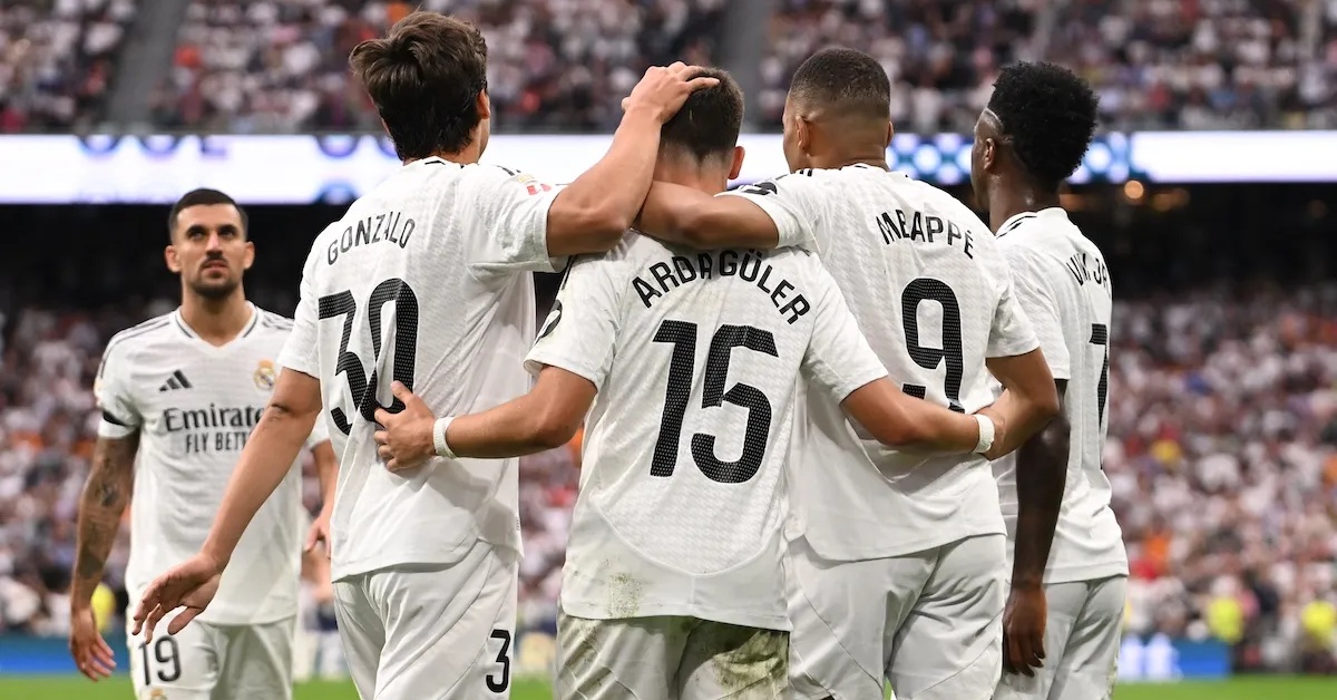 نجم الفريق يرفض فسخ عقده.. قرار صادم داخل ريال مدريد يهز غرفة الملابس!