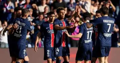 أزمة متصاعدة داخل باريس سان جيرمان قبل قمة دوري الأبطال أمام برشلونة!