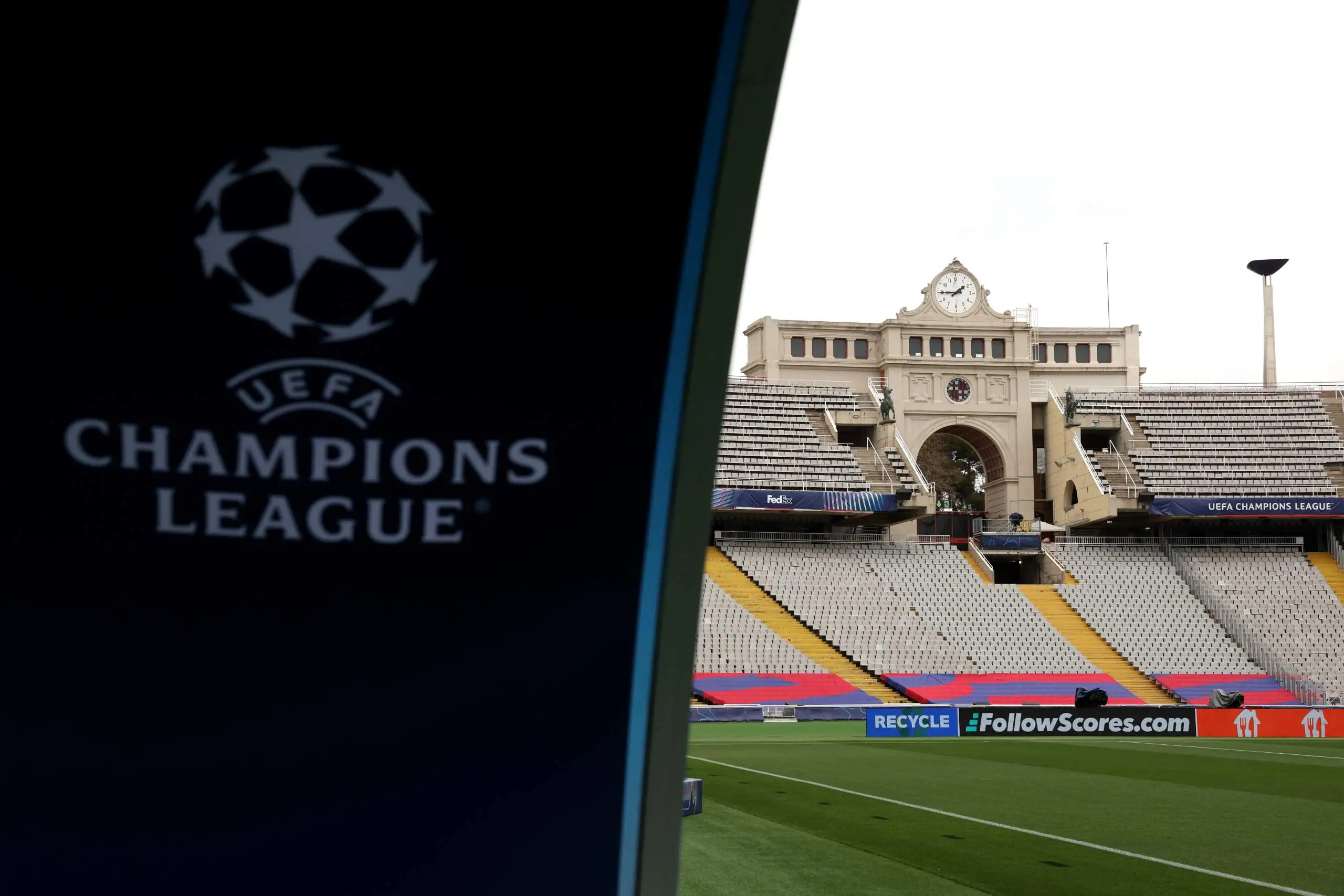 مواجهة مثيرة بين برشلونة وأولمبياكوس في دوري الأبطال