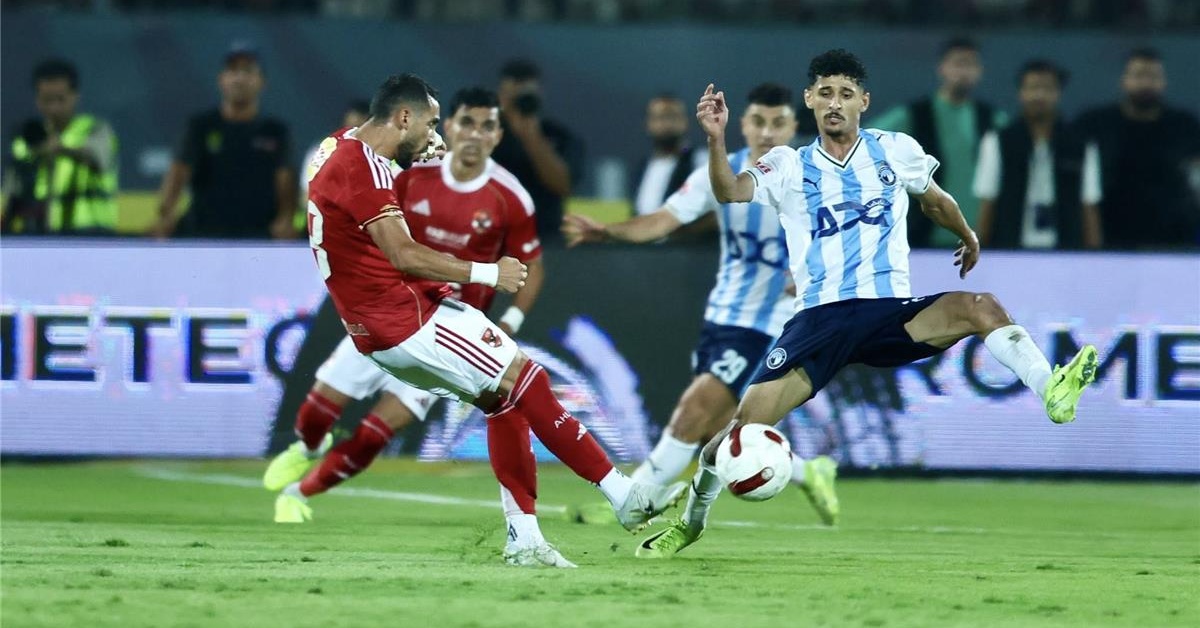 بعد القمة.. حسام حسن يُفاجئ نجم الأهلي بقرار الإبعاد من المنتخب والمحكمة الرياضية تُشعل أزمة داخل القلعة الحمراء بسبب سحب لقب الدوري!