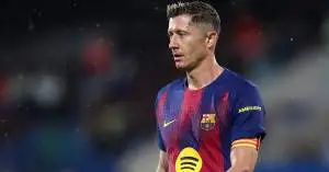 برشلونة غاضب بسبب قرار ليفاندوفسكي الصادم ويشعل الجدل حول مستقبله