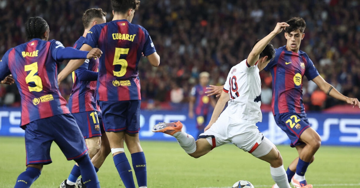 برشلونة يسقط درامياً أمام باريس.. غضب فليك يتصاعد وتوجهات بإبعاد ثلاثي الفريق