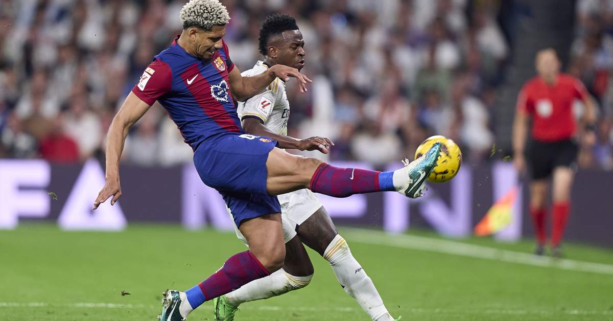 أراوخو يتحدث عن التحديات المثيرة في الكلاسيكو ضد ريال مدريد