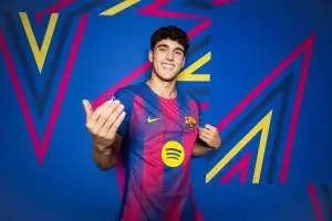 مدافع برشلونة يتألق في قائمة المرشحين لجائزة الكرة الذهبية للشباب 2025