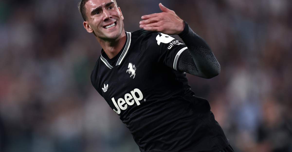 برشلونة يفكر في بديل ليفاندوفسكي: صفقة محتملة مع نجم يوفنتوس