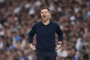 تحليل مثير قبل الكلاسيكو: هل ينجح ريال مدريد في استغلال نقطة ضعف برشلونة؟