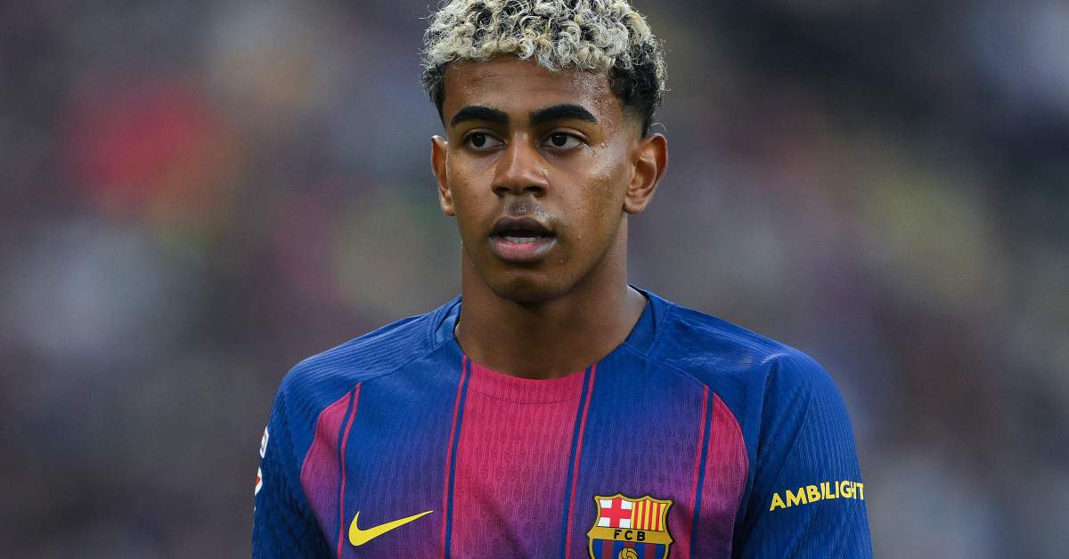 مدرب إسبانيا يرد على انتقادات نظيره الألماني بشأن لاعب برشلونة الشاب