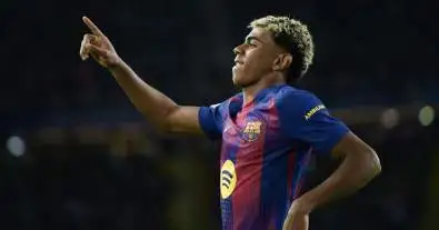لمسة سحرية في الكلاسيكو: نجم برشلونة الشاب يستعد للتألق في مواجهة ريال مدريد