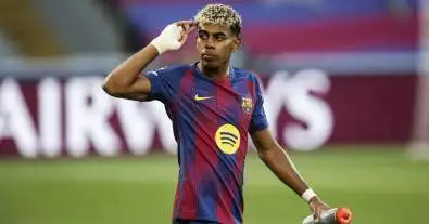 نجم برشلونة يثير حماس جماهير ريال مدريد قبل الكلاسيكو
