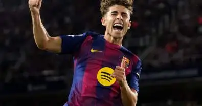 شغف لا يتوقف: نجم برشلونة يكشف عن اهتمام ريال مدريد قبل انطلاق مسيرته الاحترافية