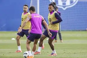 تحديث حاسم من برشلونة قبل الكلاسيكو: الإصابات والتحديات