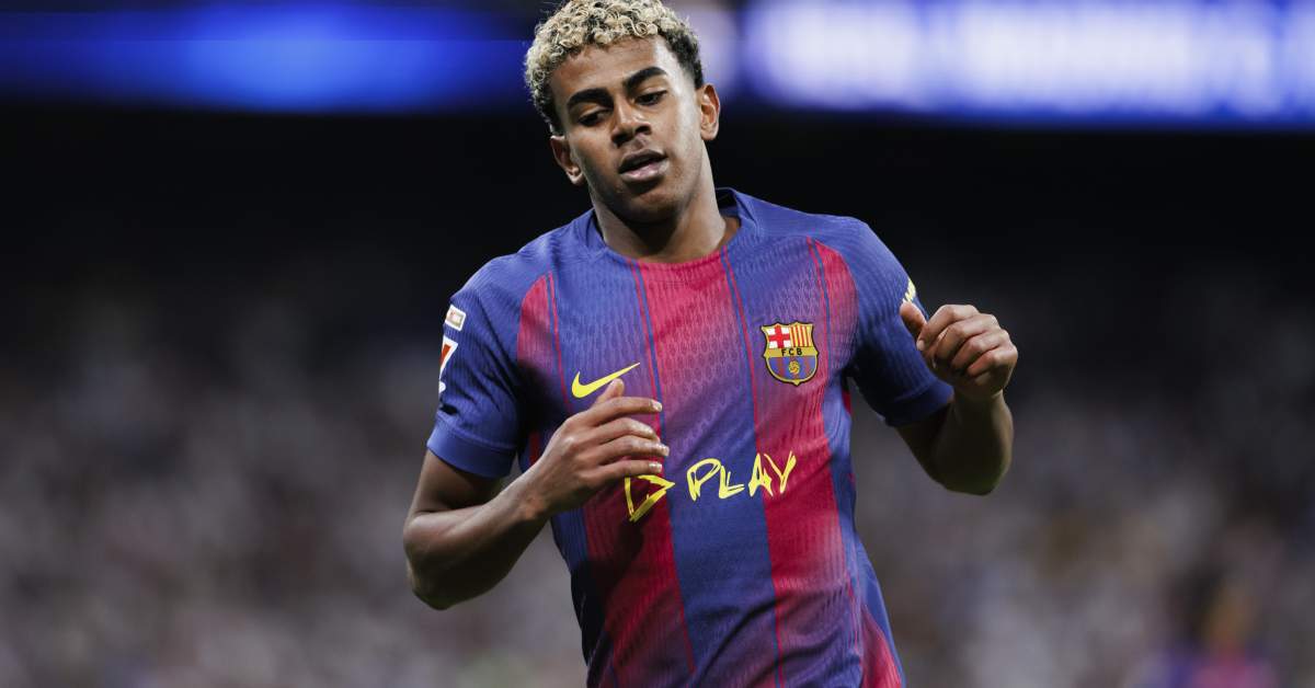 لماذا من المبكر تغيير مركز لامين يامال في برشلونة؟