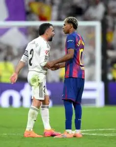 تطورات مثيرة في أجواء الكلاسيكو: نصائح من رئيس برشلونة السابق للاعب شاب