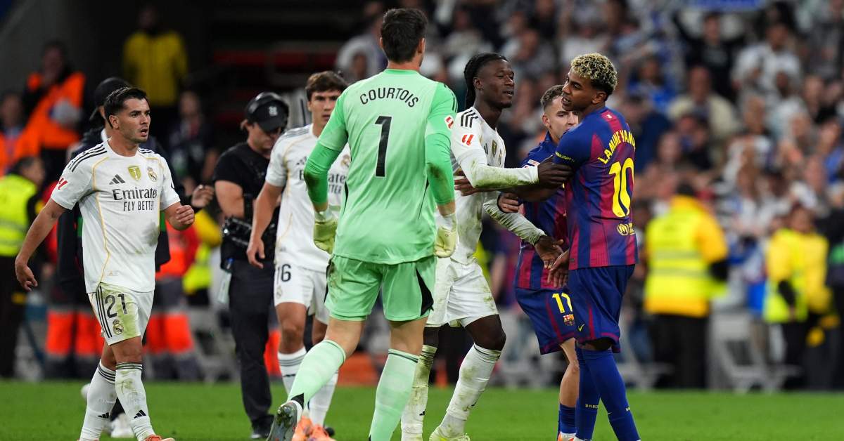صراع مثير في الكلاسيكو: مشادة بين لاعبي برشلونة وريال مدريد