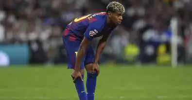 لعنة الرقم 10 تلاحق برشلونة مجددًا: هل سيتكرر مصير فاتي مع يامال؟