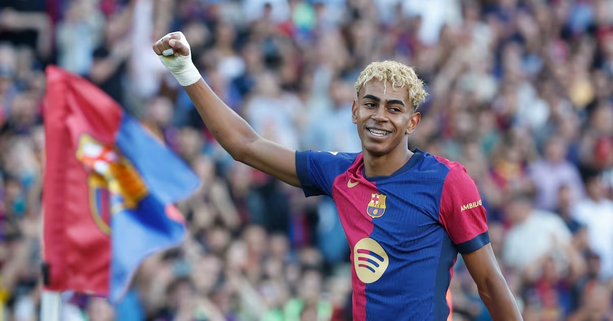 لامين يامال يُطالب ببقاء شريكه الأساسي.. وعرض خيالي بقيمة 75 مليون يورو من عملاق البريميرليغ يهدد مستقبل اللاعب!