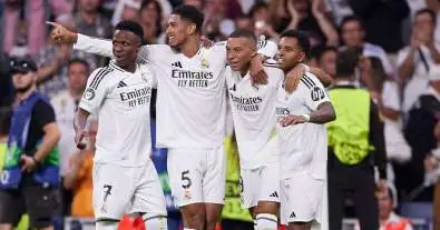 مانشستر يونايتد يتحرك لانتشال نجم ريال مدريد من العزلة: هل يرحل في الشتاء؟