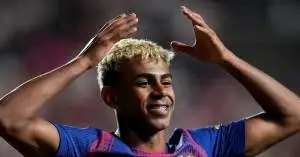 صدام محتمل في برشلونة.. لامين يامال يُطالب بصفقة خيالية!