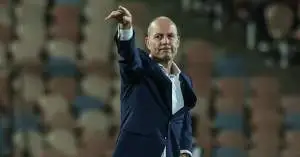 نجم الأهلي يواجه الرحيل بسبب توروب وتطور مفاجئ في صفقة الهداف الجديد!