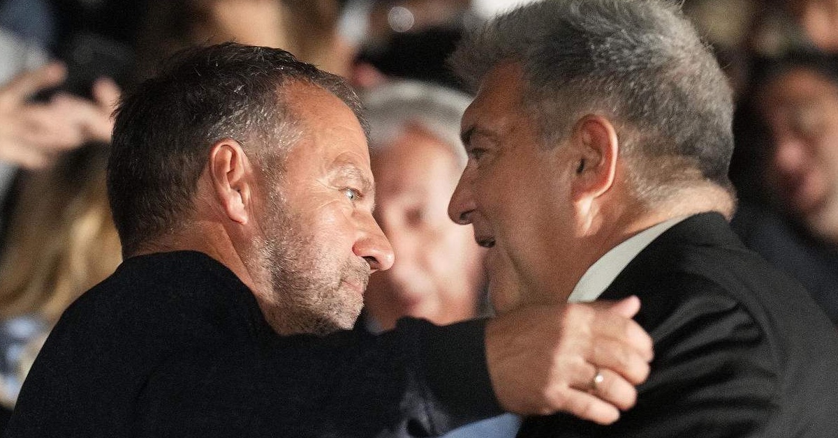 نجم برشلونة يطالب لابورتا بالسماح له بالرحيل في يناير بسبب خلافه مع هانسي فليك!