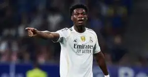 تشواميني يخبر ألونسو باللاعب الذي يفضل اللعب بجانبه ويصدم نجم ريال مدريد الذهبي!