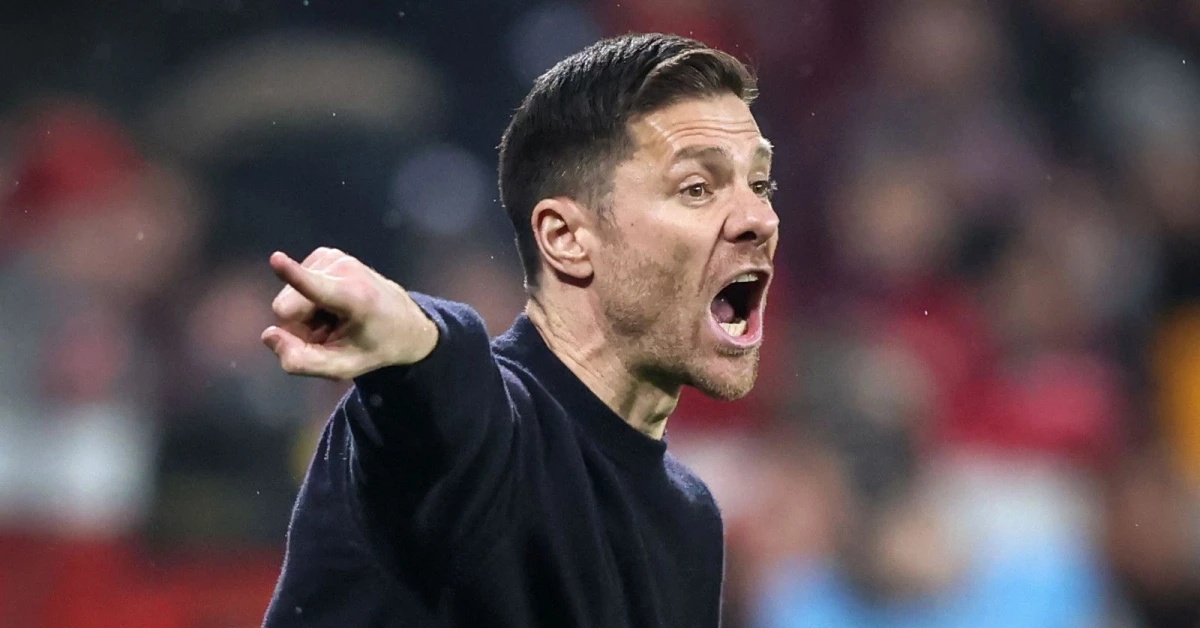 أزمة مفاجئة في ريال مدريد: تشابي ألونسو يتجاهل نجم الفريق واللاعب يواجه مستقبلاً غامضاً!