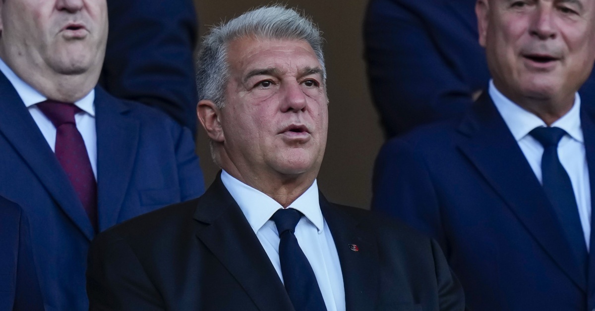 بعد الفوز على ألافيس.. لابورتا يُشعل الجدل ويطالب هانسي فليك بفرصة أكبر لنجم برشلونة الشاب!