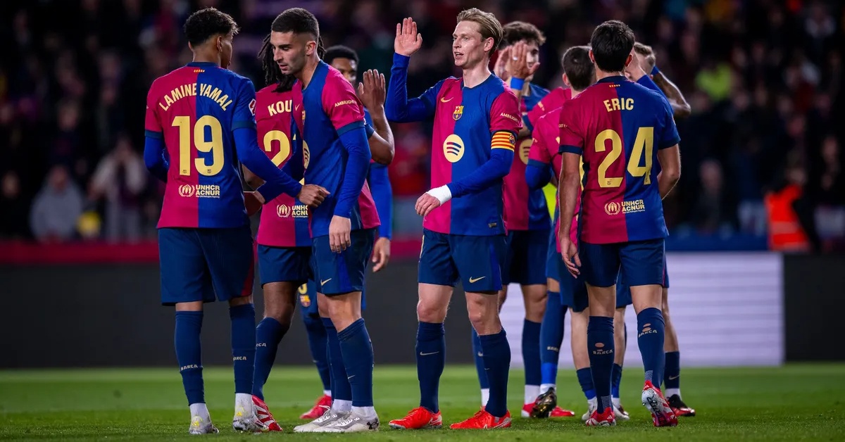 صراع في كامب نو: ثلاثة من كبار برشلونة يعارضون عودة ميسي!