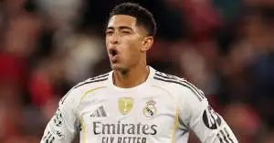 بيلينجهام يوجه طلب مفاجىء لألونسو بعد الخسارة أمام ليفربول: لا أريد هذا اللاعب بجانبي!