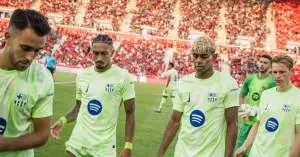 عودة ميسي إلى برشلونة قد تكون على حساب نجم الفريق: عرض ضخم يهدد مستقبله!