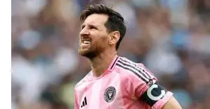 عودة ميسي إلى برشلونة: تحديات وخلافات قد تغير كل شيء!