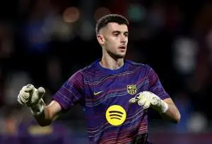 استراتيجية محفوفة بالمخاطر: حارس برشلونة يتحدث عن أسلوب المدرب هانسي فليك