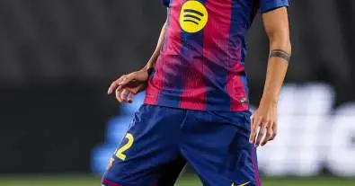 غياب موهبة برشلونة عن منتخب إسبانيا تحت 21 عامًا: الأسباب والتفاصيل