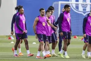 شكاوى من لاعبي برشلونة تتعلق بجوانب التدريب في ظل أزمة الإصابات