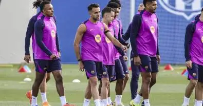 شكاوى من لاعبي برشلونة تتعلق بجوانب التدريب في ظل أزمة الإصابات