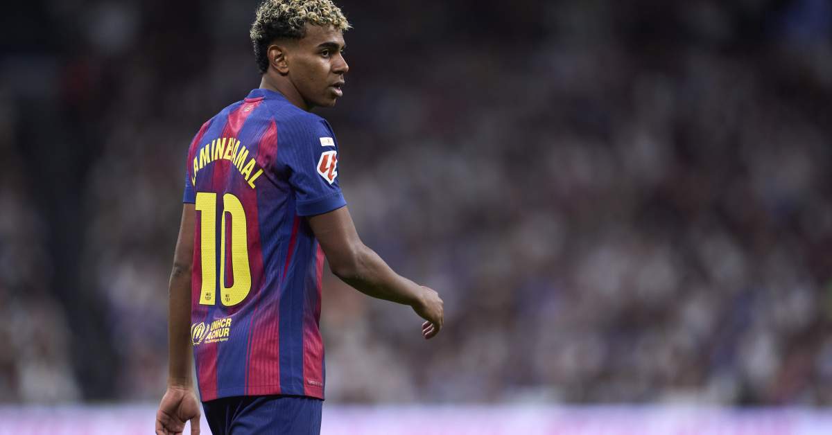 مخاوف حول إصابة نجم برشلونة الشاب وتأثيرها على أدائه