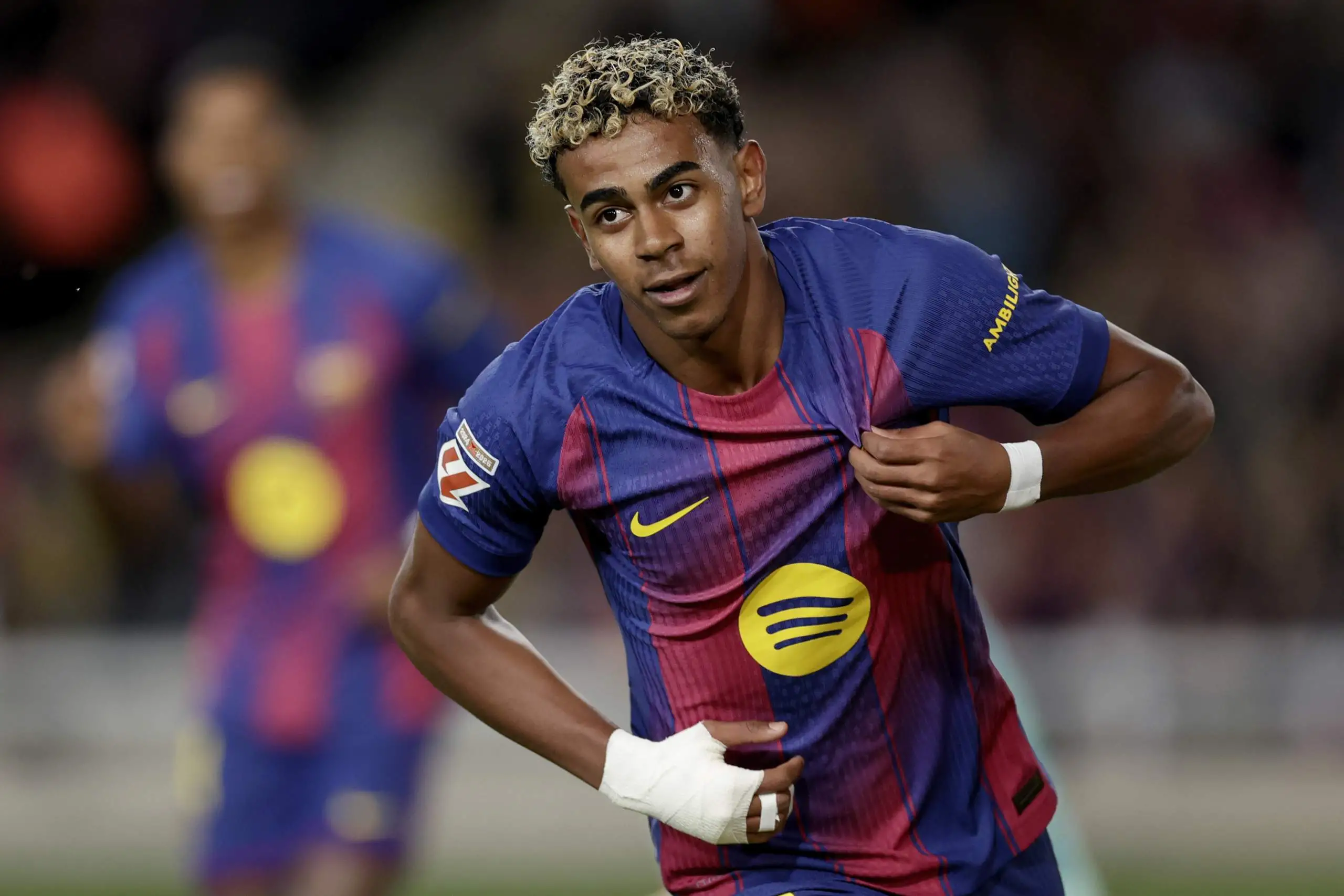 برشلونة يفضل عدم استدعاء لامين يامال للمنتخب الإسباني في تصفيات كأس العالم