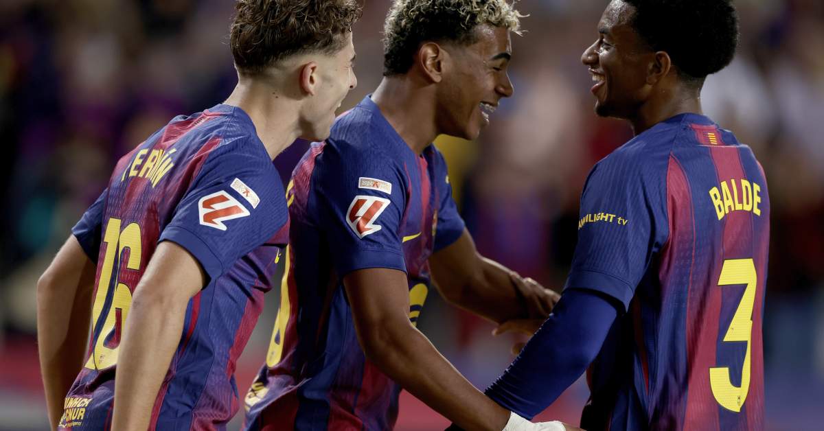 بداية جديدة لبرشلونة: دعم زملاء لامين يامال بعد الانتصار على إلتشي