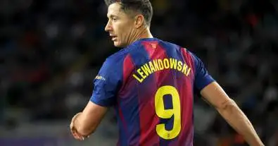 مستقبل لاعب بارز في برشلونة يتوقف على قرار مهم