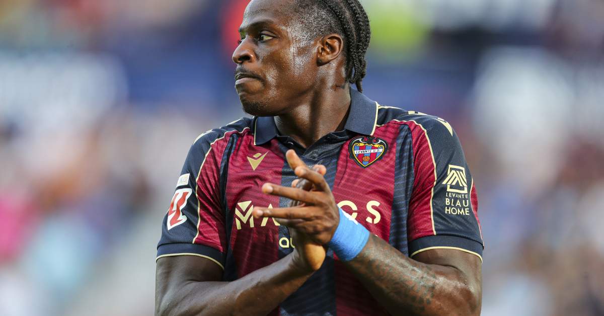 رد فعل رئيس ليفانتي على اهتمام برشلونة بإيتا إيونغ