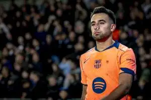 تحديث إصابة مدافع برشلونة بعد تعرضه لكسر في الأنف