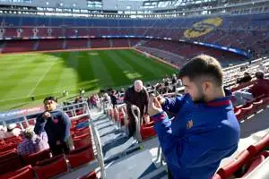 عودة برشلونة إلى كامب نو: لحظة تاريخية مع الجماهير