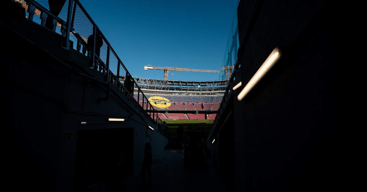 برشلونة يحدد موعد عودته المنتظرة إلى كامب نو