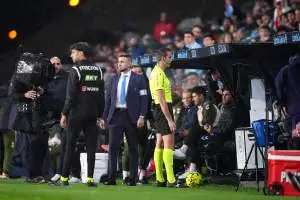 تسليط الضوء على قرار ركلة الجزاء في مباراة برشلونة وسيلتا