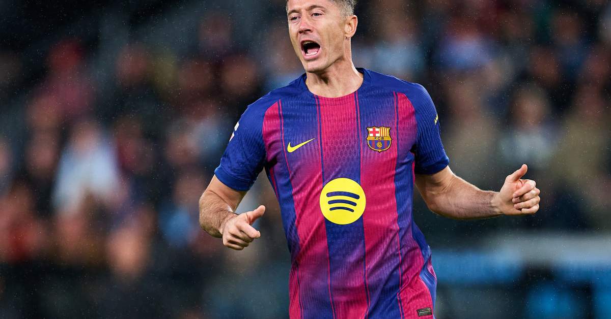 مستقبل غامض: مهاجم برشلونة يتحدث عن خياراته بعد انتهاء عقده