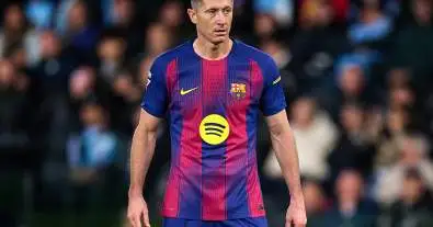 برشلونة يتألق في أوروبا وليفاندوفسكي يتجه نحو مغامرة جديدة